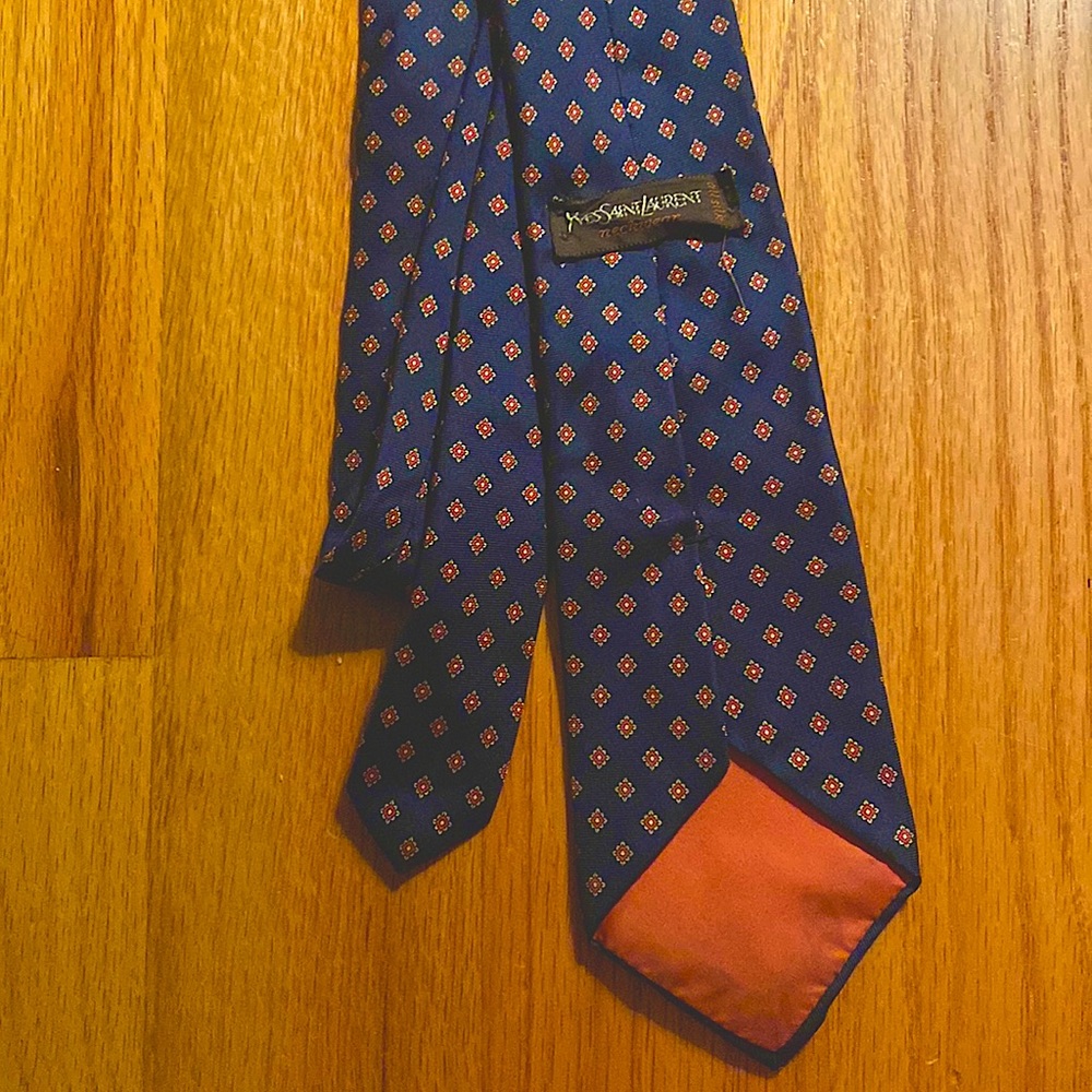 Yves Saint Laurent Men’s Necktie All Silk